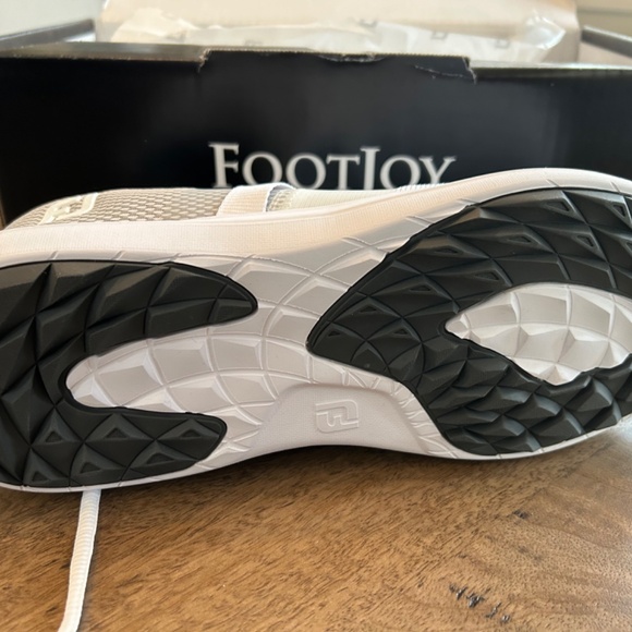 FootJoy Flex Women’s Golf Shoe - Size 9.5 women’s - Picture 5 of 8
